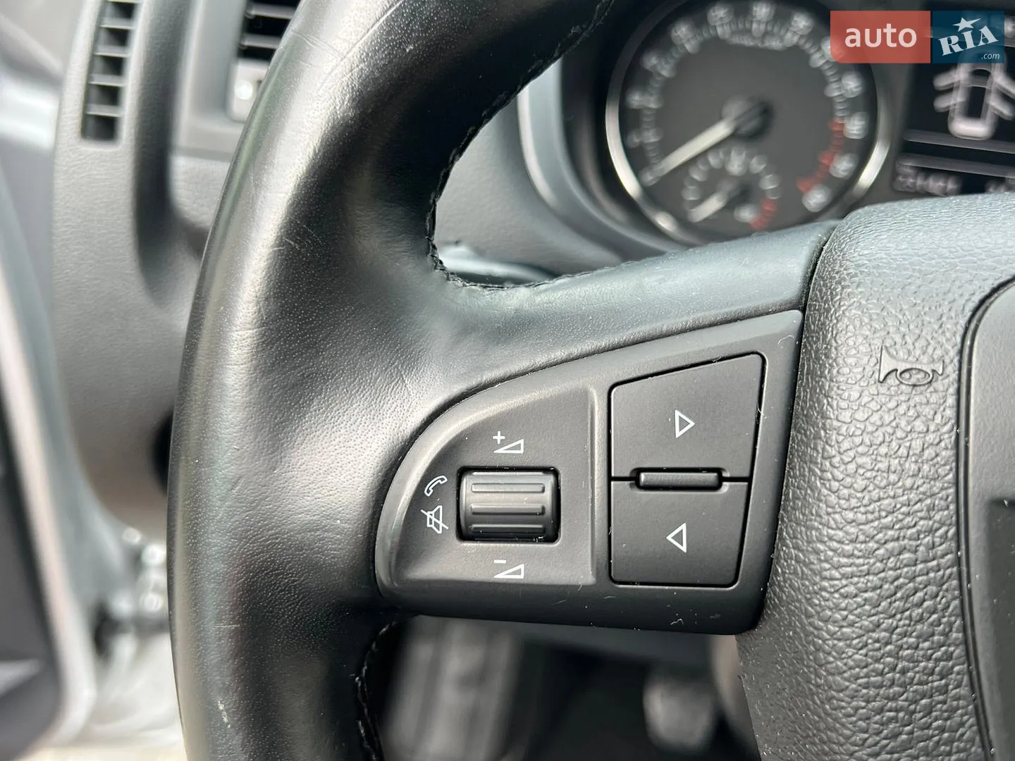 2010 Skoda Fabia - мініатюра 63