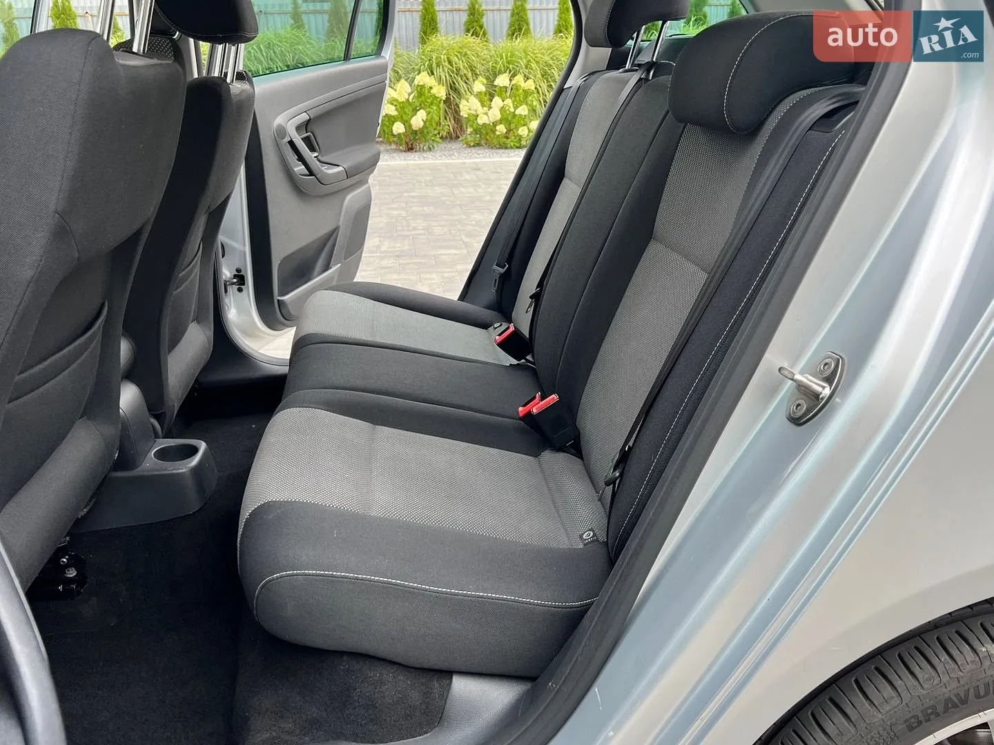 2010 Skoda Fabia - мініатюра 74