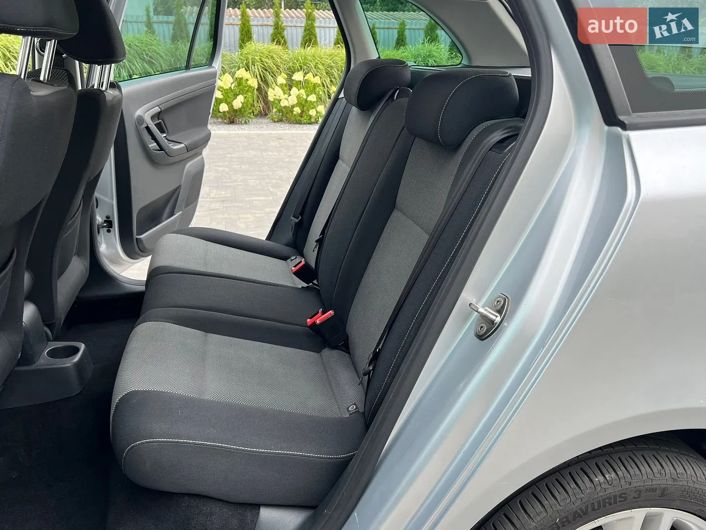 2010 Skoda Fabia - мініатюра 75