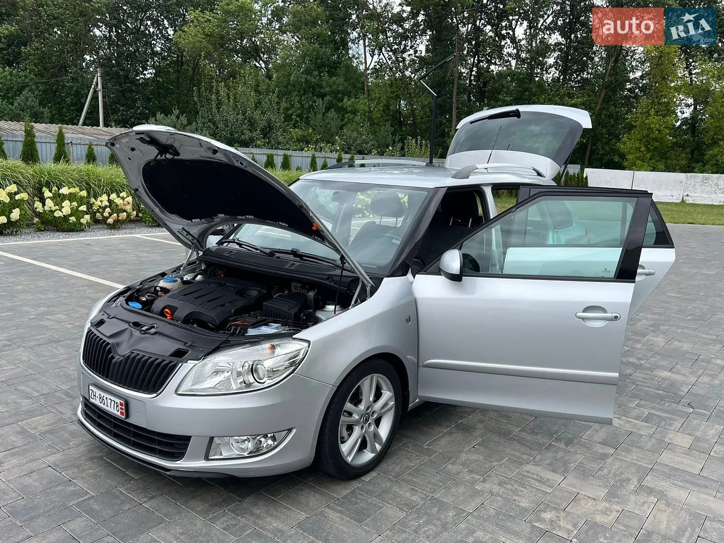 2010 Skoda Fabia - мініатюра 126