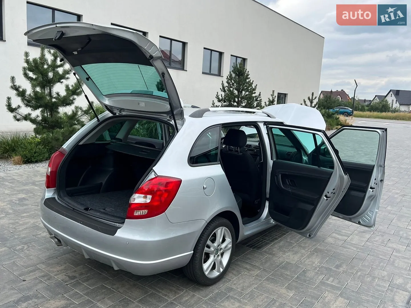 2010 Skoda Fabia - мініатюра 130