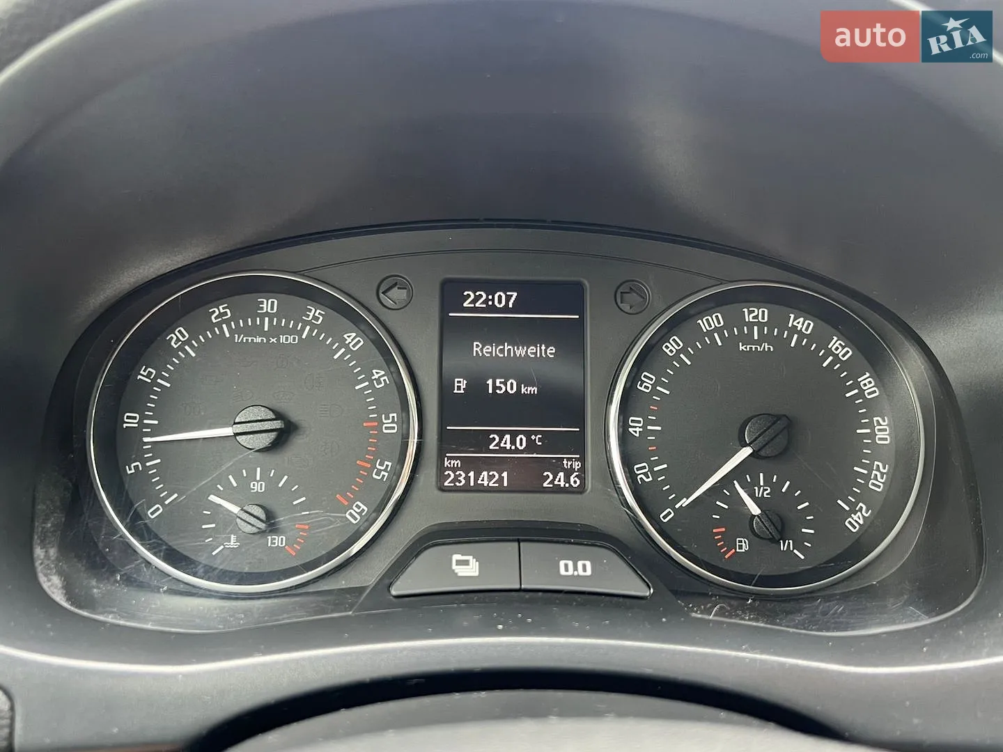 2010 Skoda Fabia - мініатюра 143