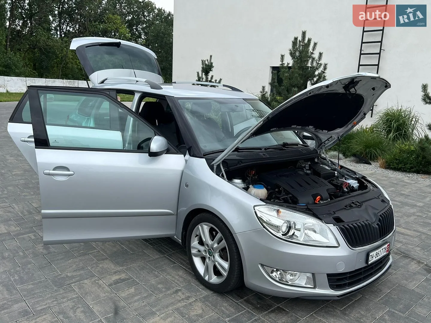 2010 Skoda Fabia - мініатюра 131