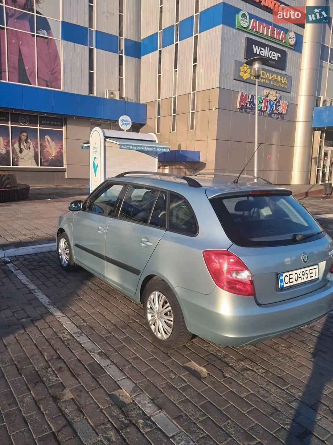 2010 Skoda Fabia - мініатюра 10