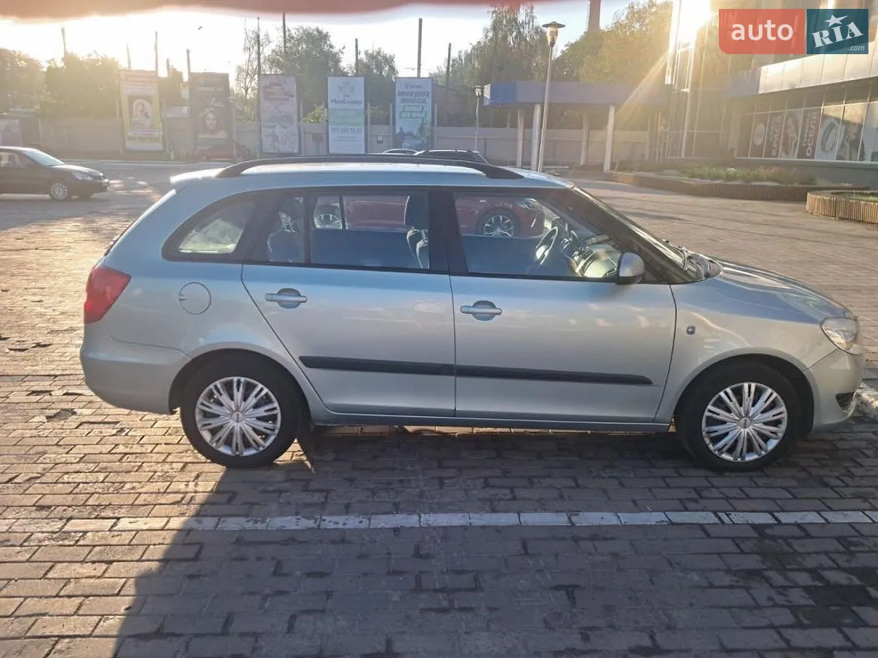 2010 Skoda Fabia - мініатюра 12