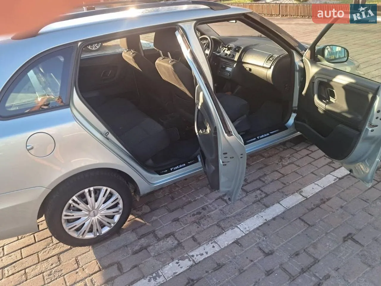 2010 Skoda Fabia - мініатюра 14