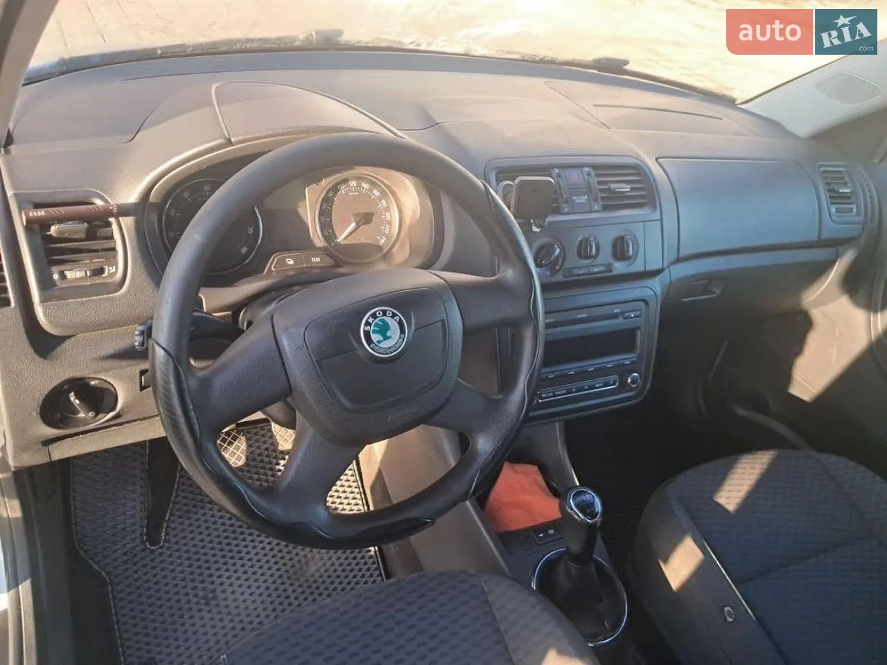 2010 Skoda Fabia - мініатюра 15