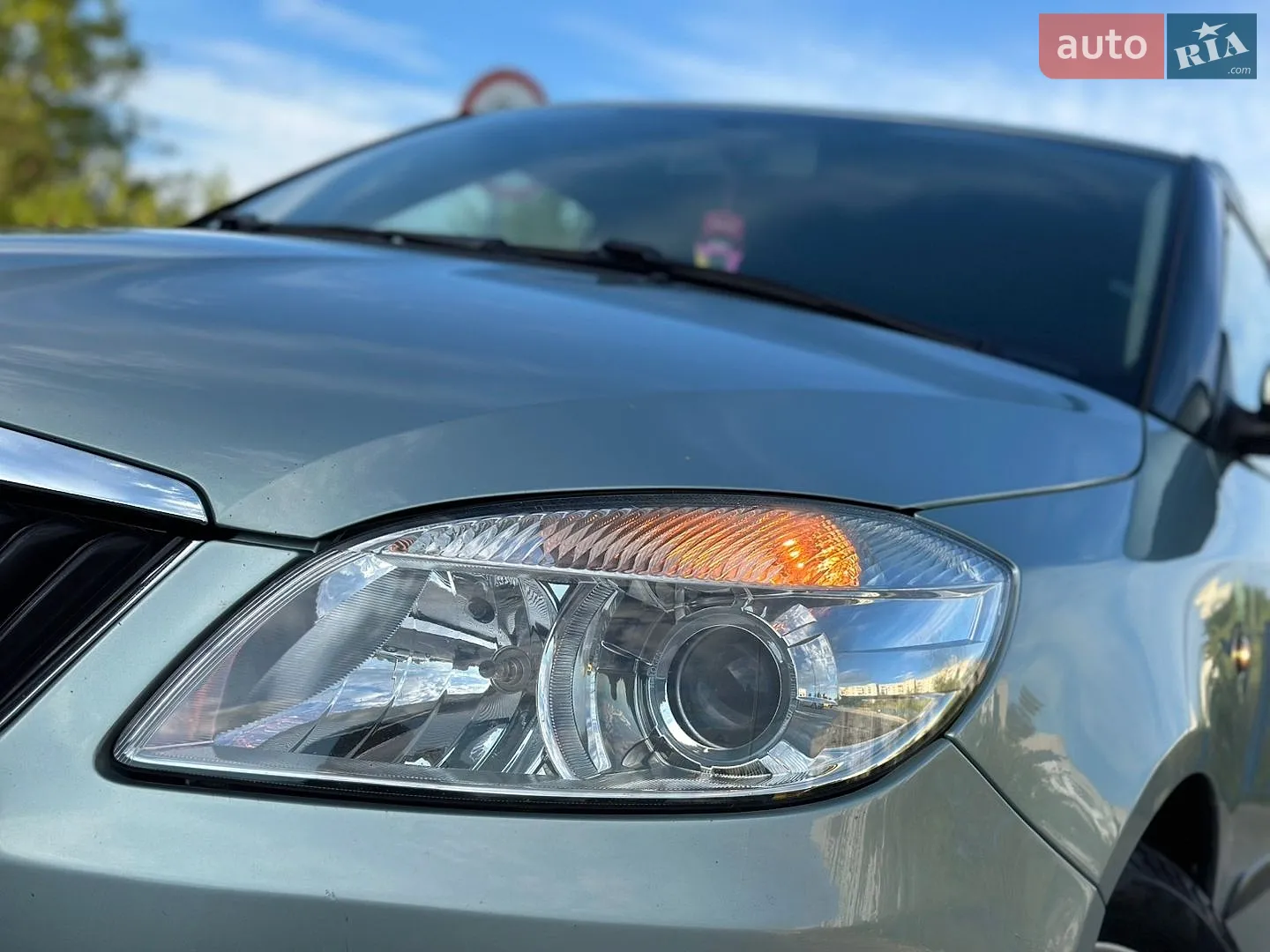 2011 Skoda Fabia - мініатюра 12