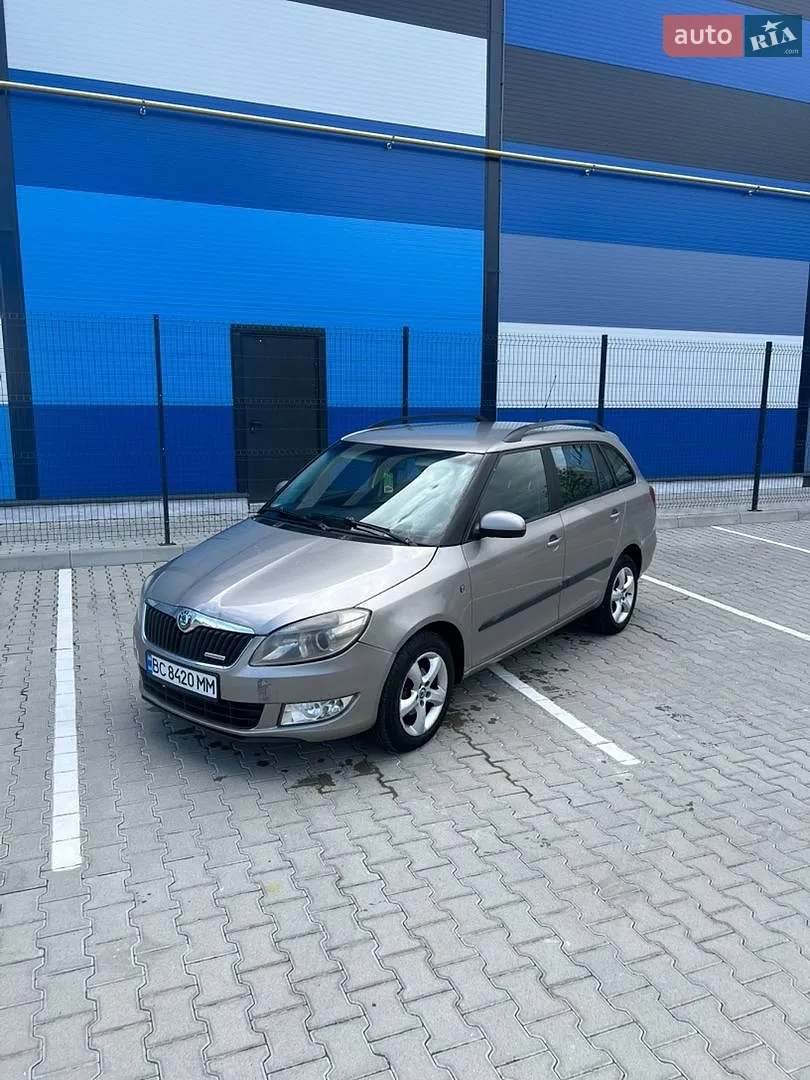 2011 Skoda Fabia - мініатюра 11