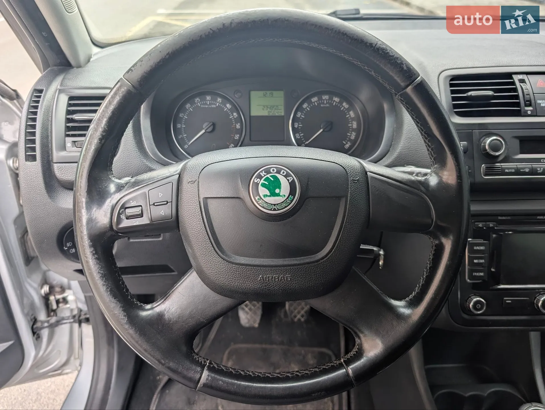 2012 Skoda Fabia - мініатюра 27