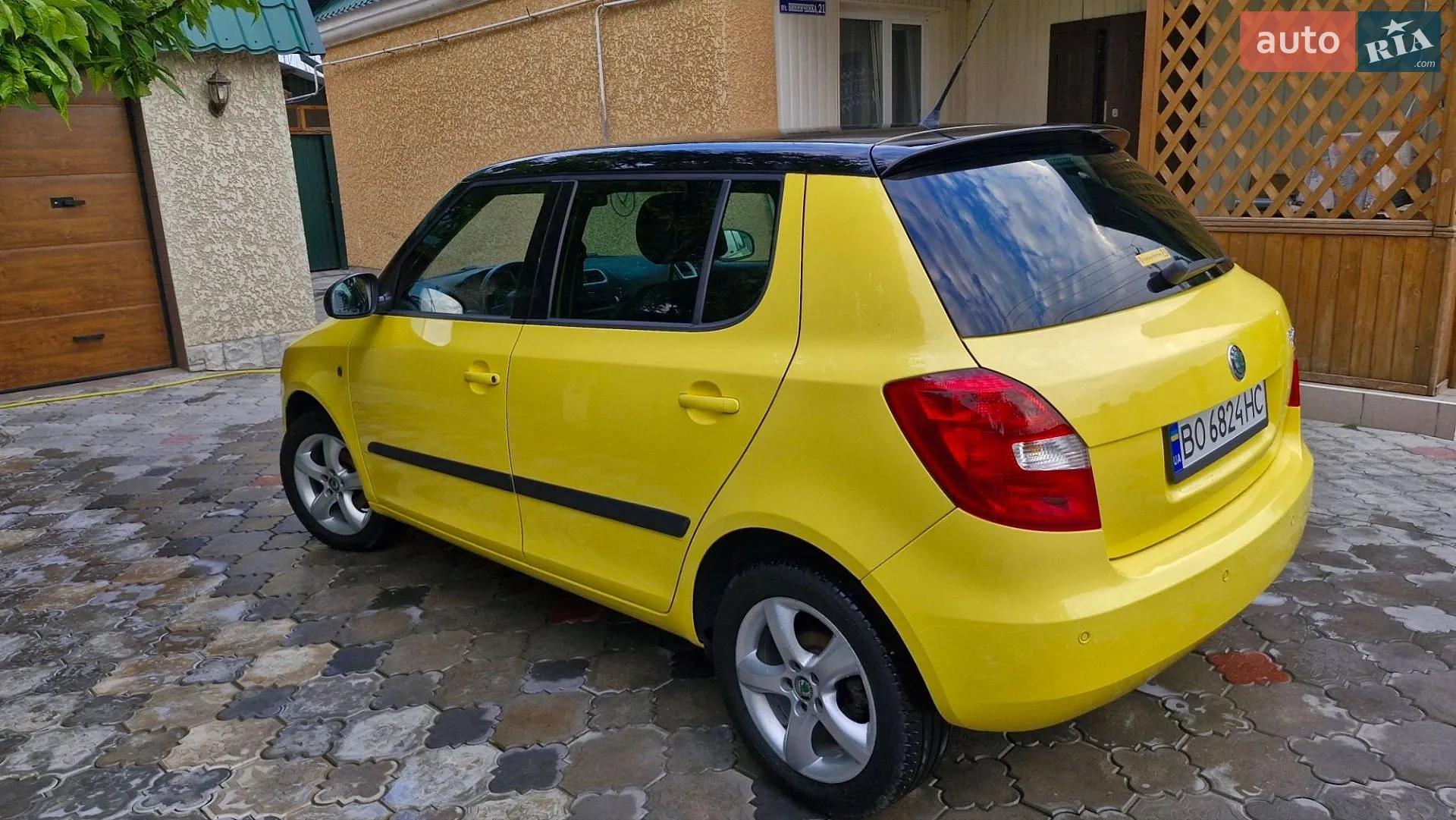 2010 Skoda Fabia - мініатюра 7