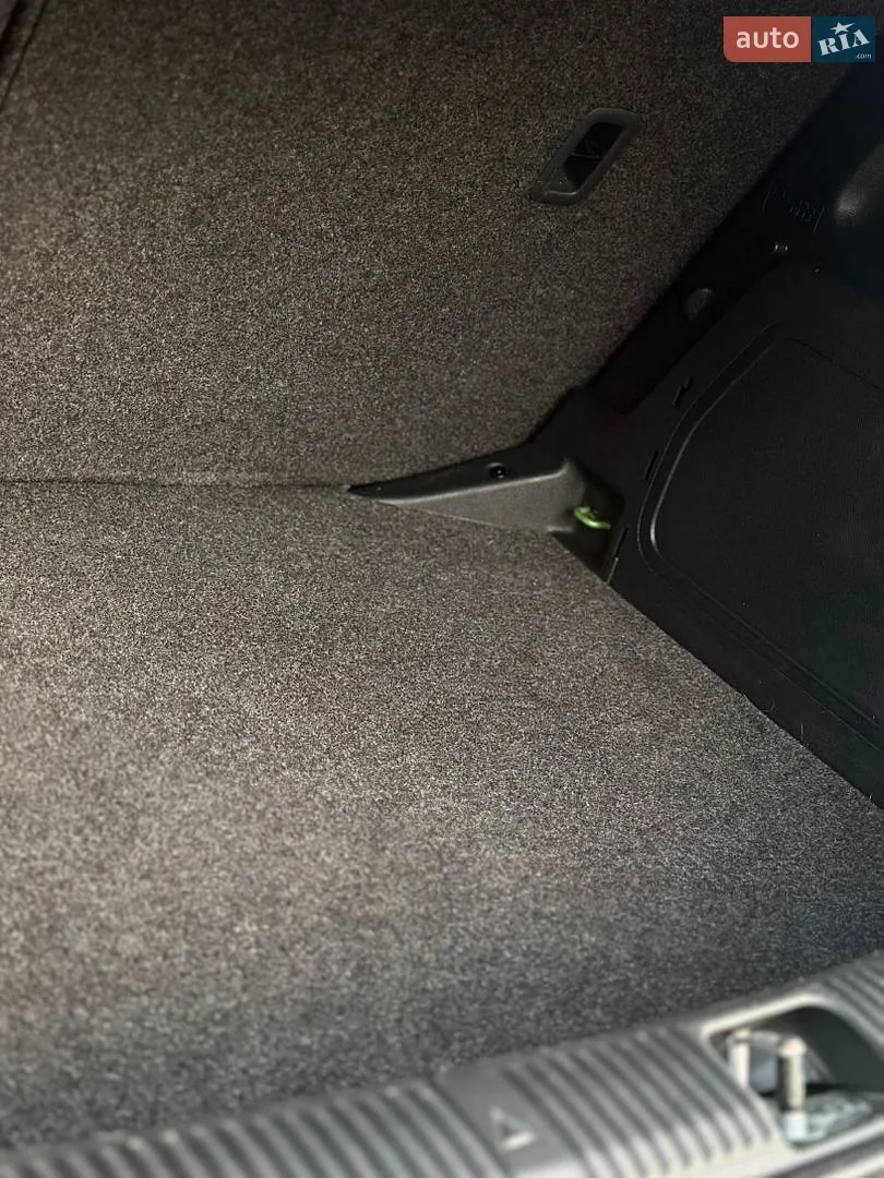 2010 Skoda Fabia - мініатюра 34