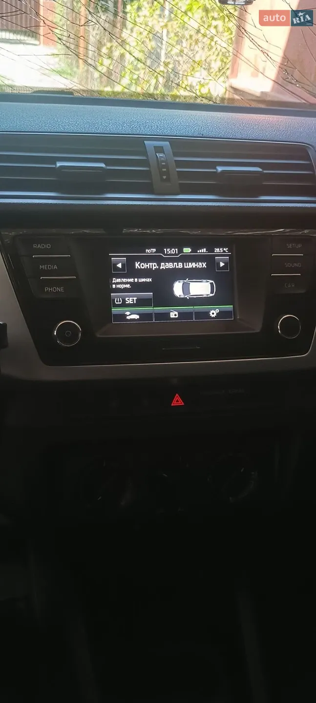 2015 Skoda Fabia - мініатюра 8