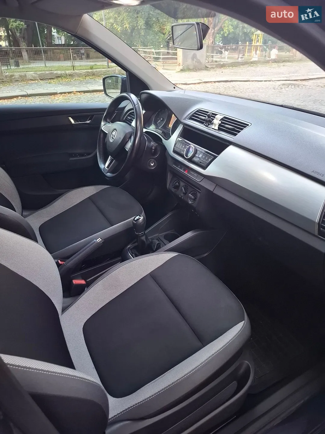 2016 Skoda Fabia - мініатюра 6