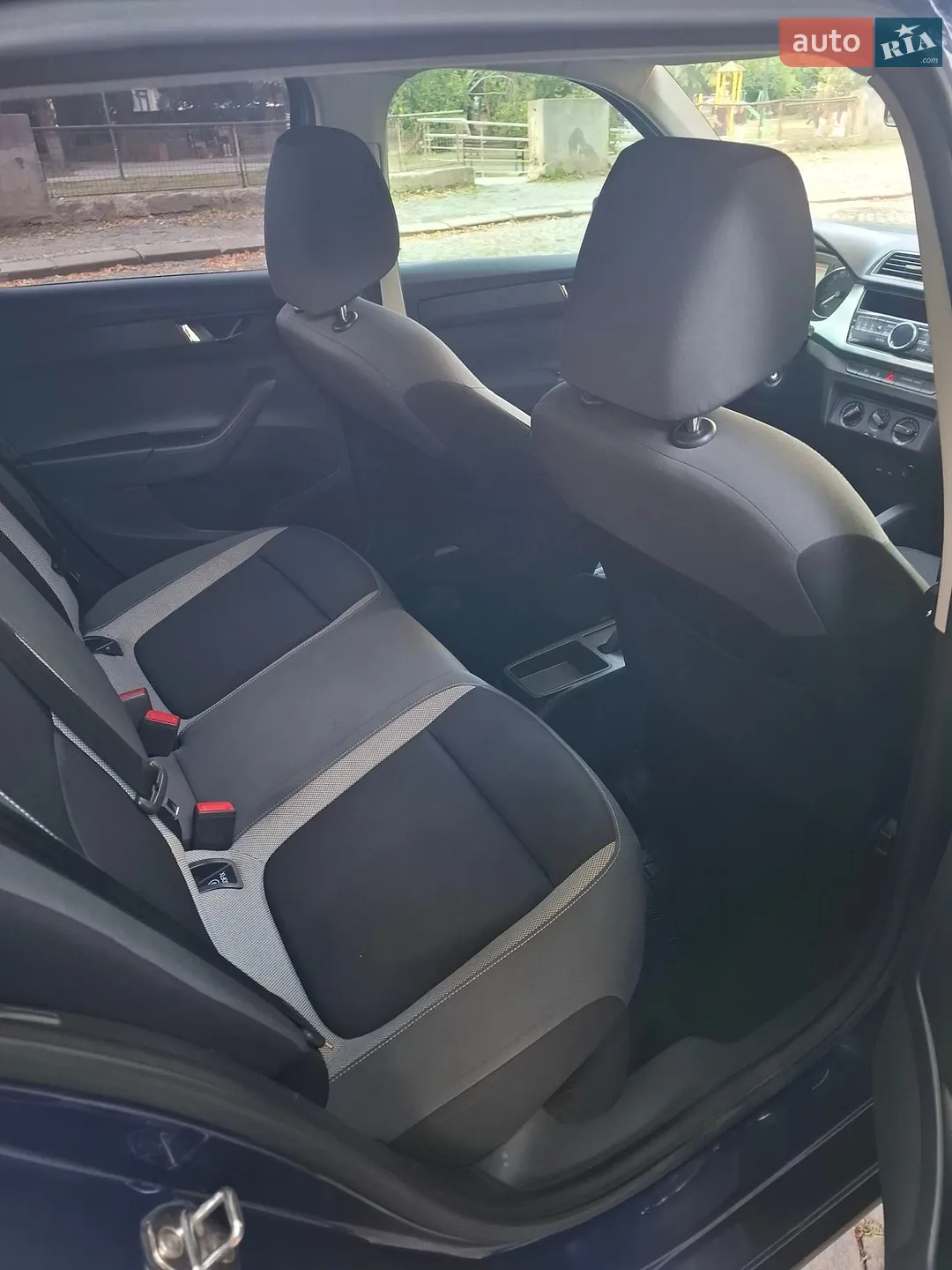2016 Skoda Fabia - мініатюра 7