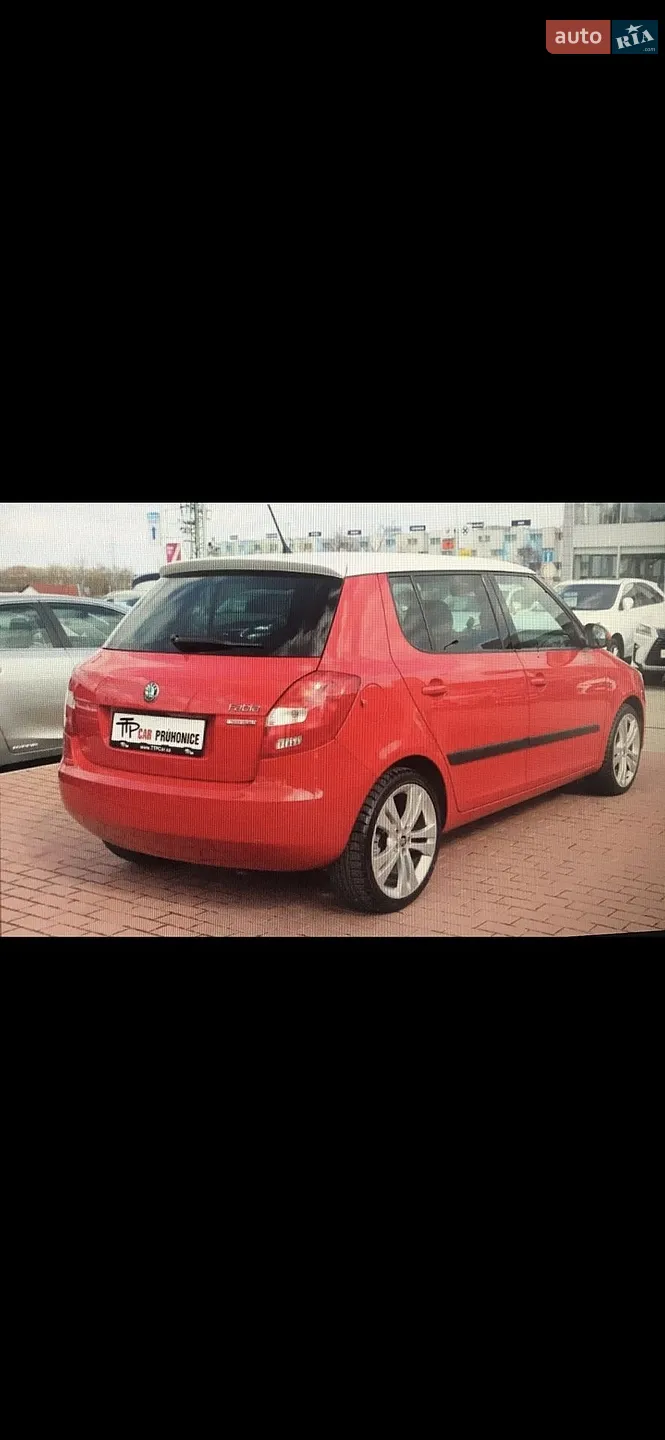 2011 Skoda Fabia - мініатюра 4