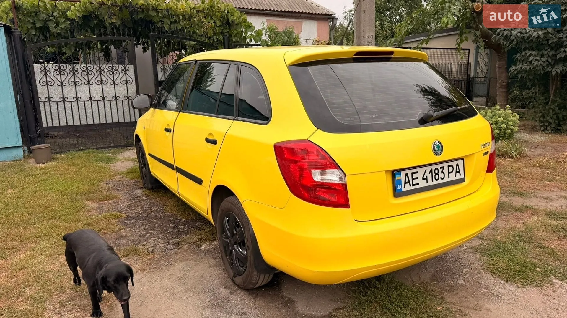 2011 Skoda Fabia - мініатюра 3