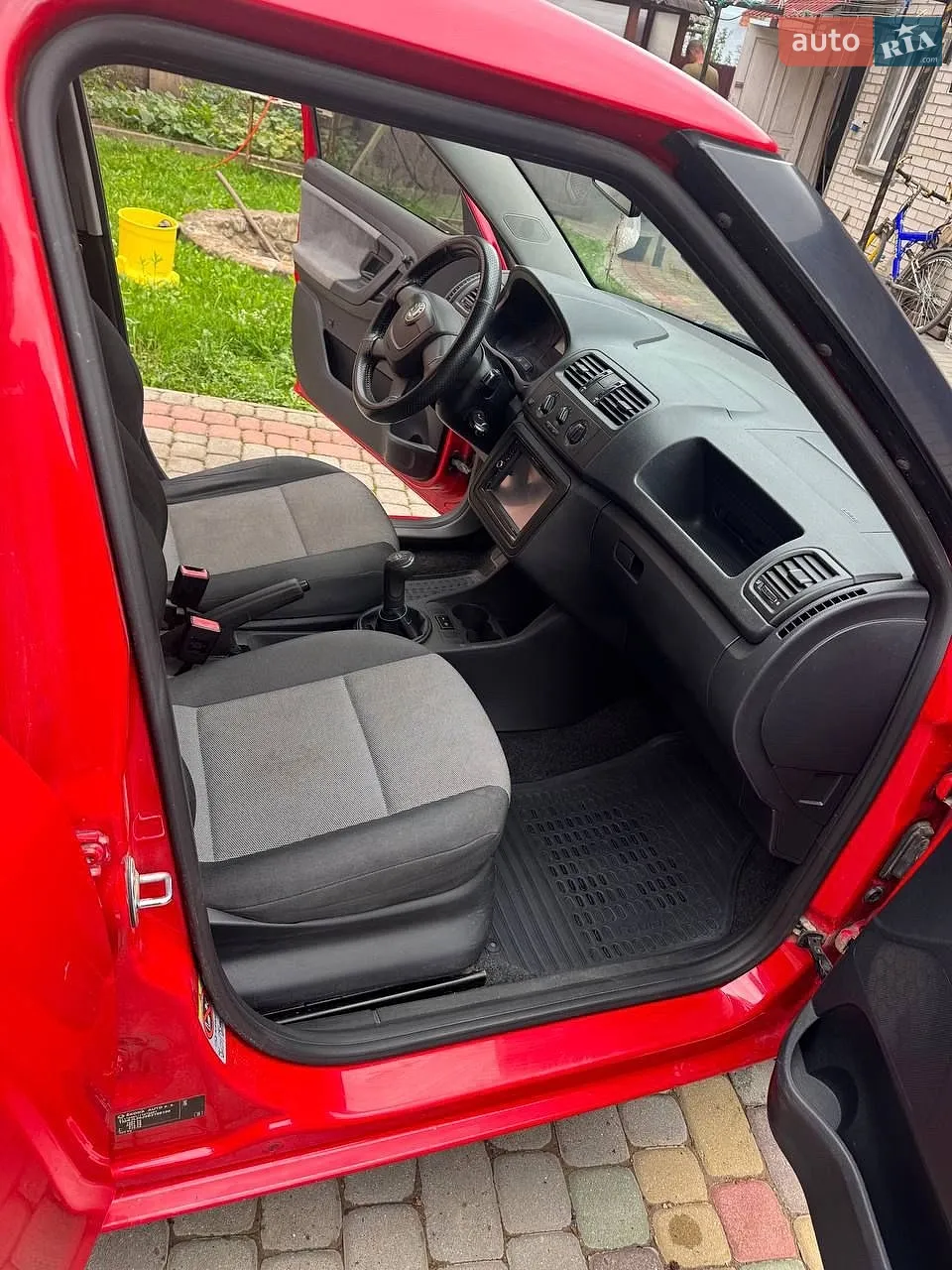 2011 Skoda Fabia - мініатюра 11