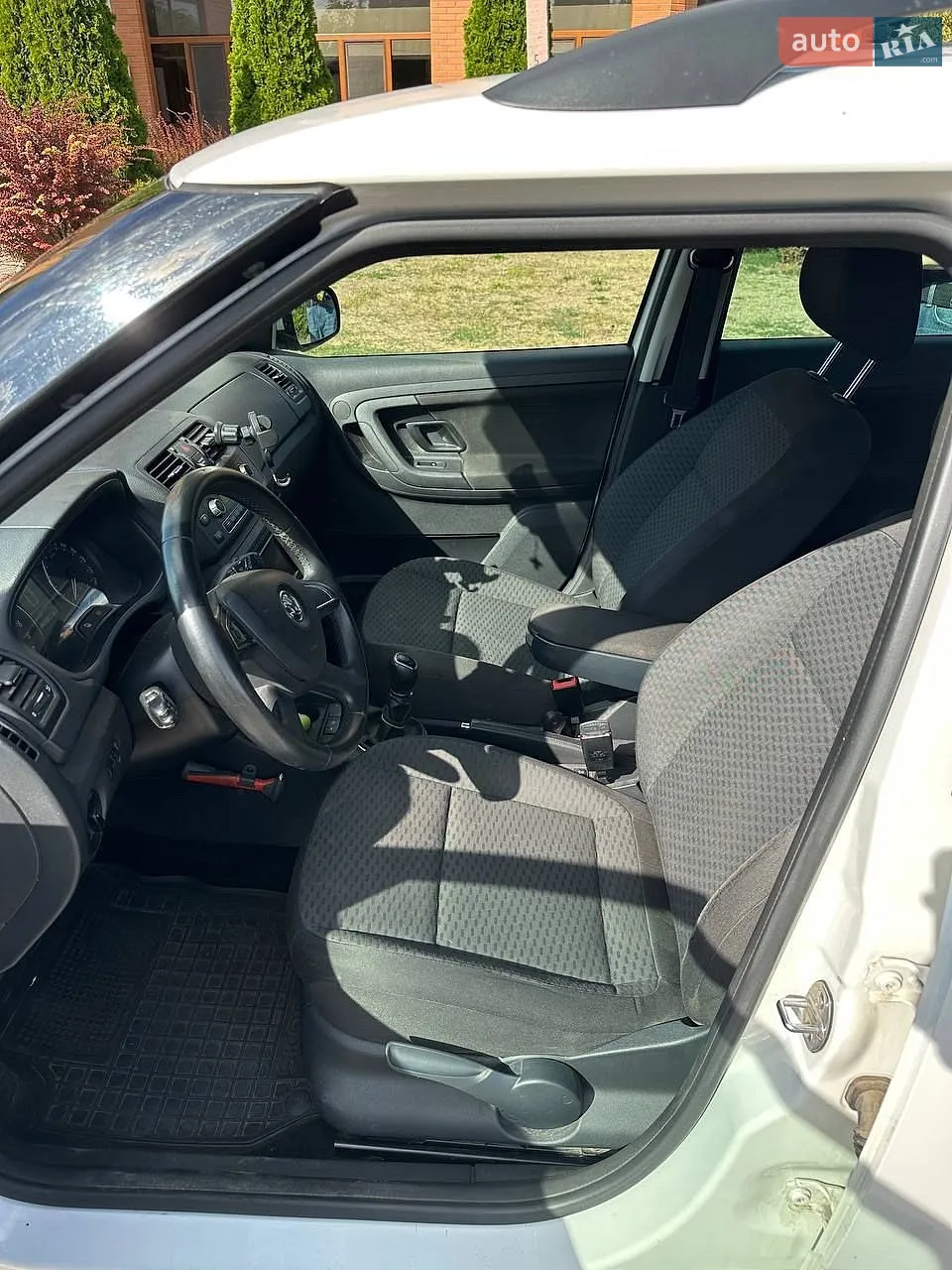 2013 Skoda Fabia - мініатюра 8