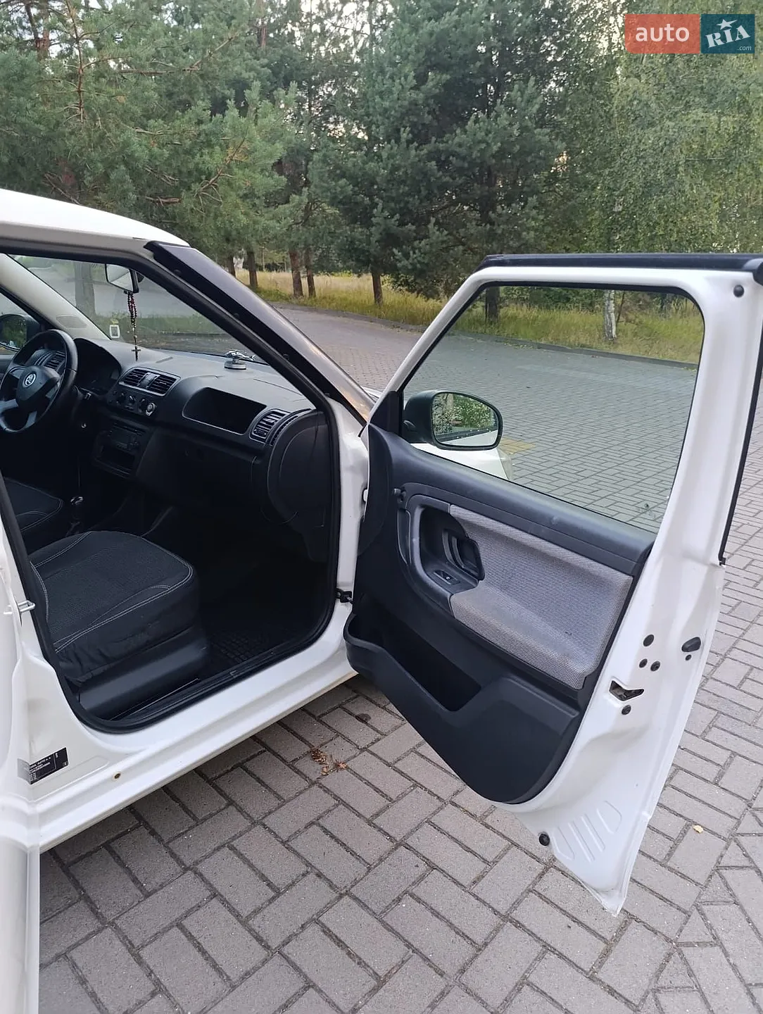 2013 Skoda Fabia - мініатюра 9