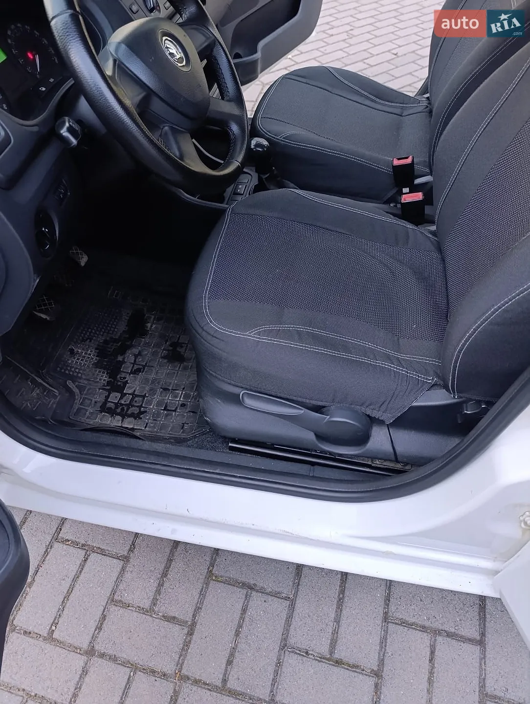 2013 Skoda Fabia - мініатюра 14