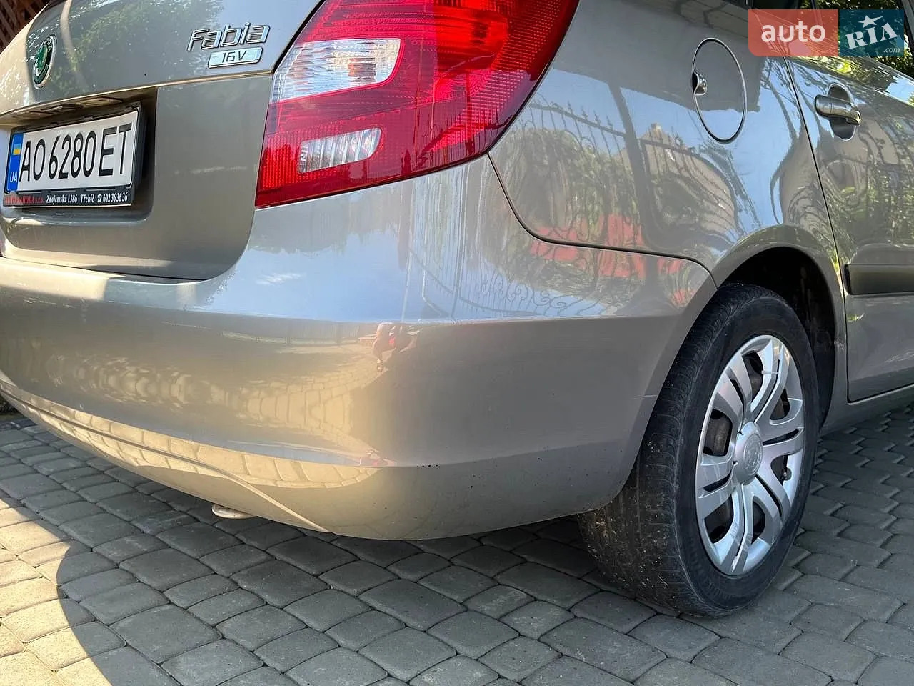 2010 Skoda Fabia - мініатюра 13