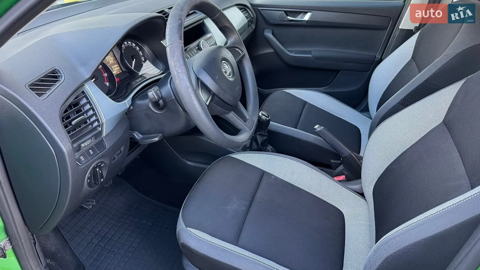 2016 Skoda Fabia - мініатюра 12
