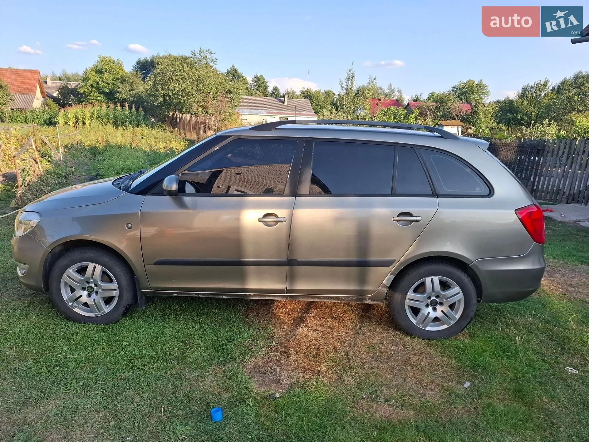 2010 Skoda Fabia - мініатюра 8