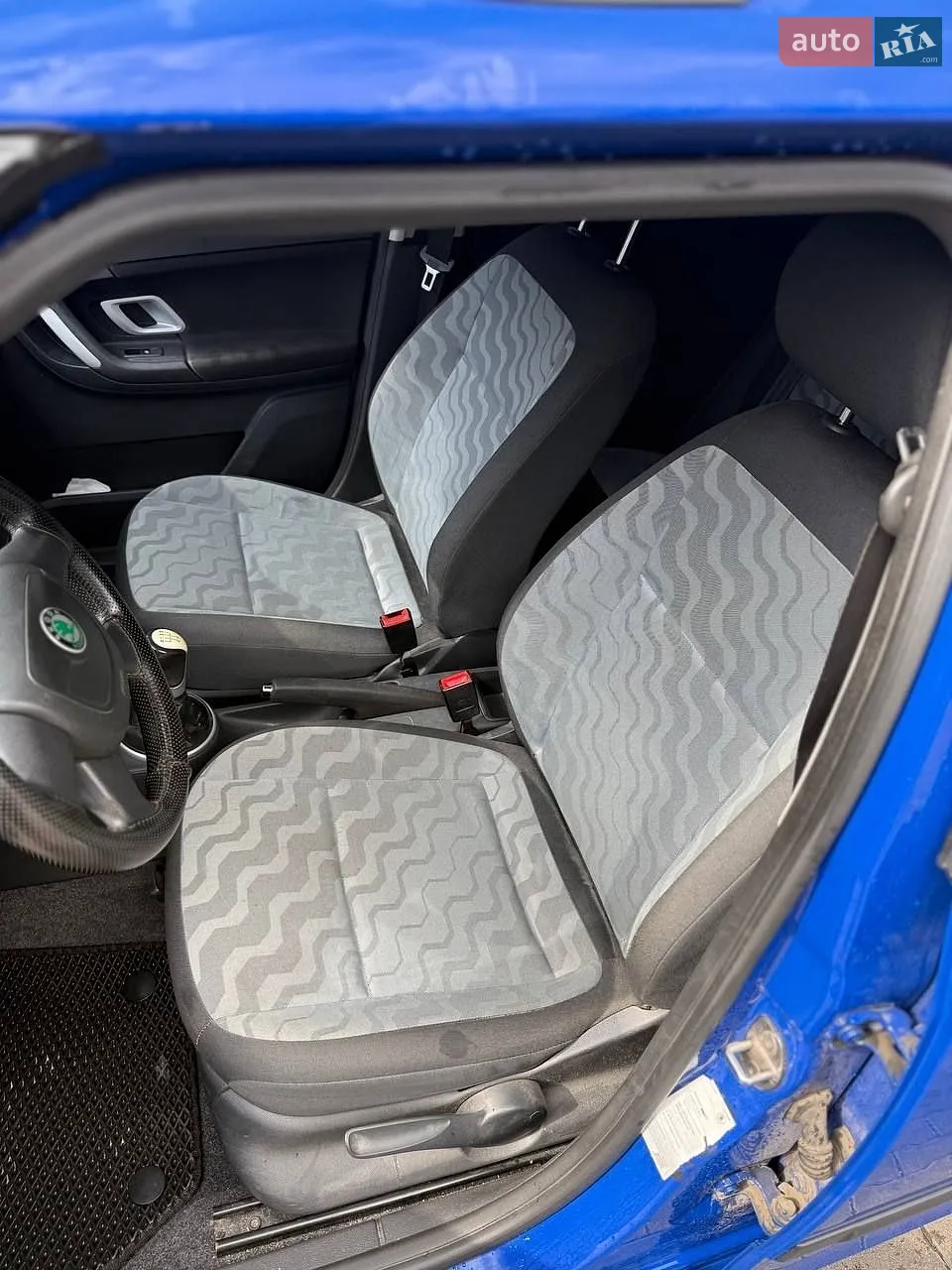 2010 Skoda Fabia - мініатюра 8