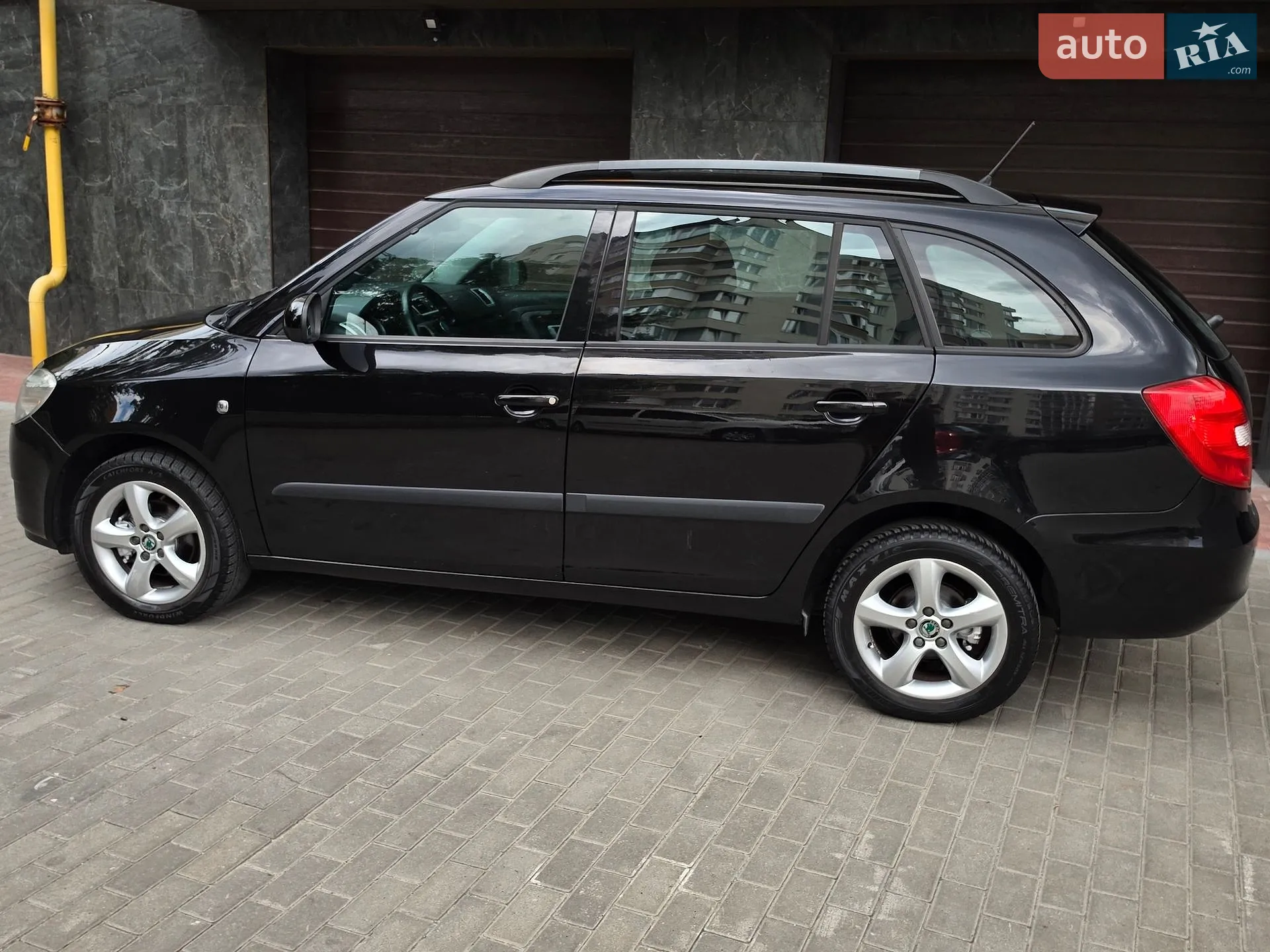 2011 Skoda Fabia - мініатюра 6
