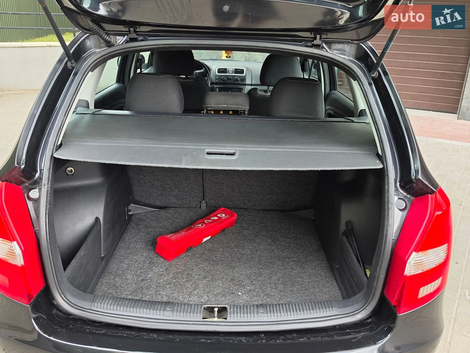 2011 Skoda Fabia - мініатюра 33