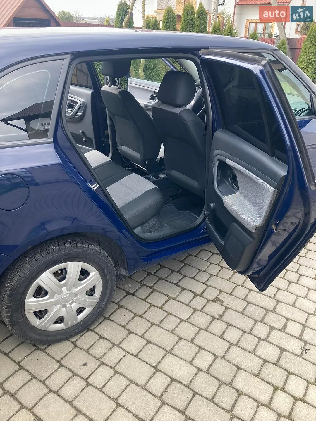 2014 Skoda Fabia - мініатюра 10