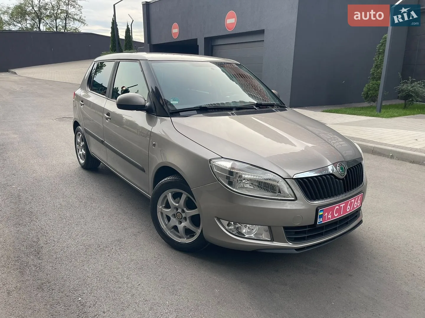 2011 Skoda Fabia - мініатюра 13