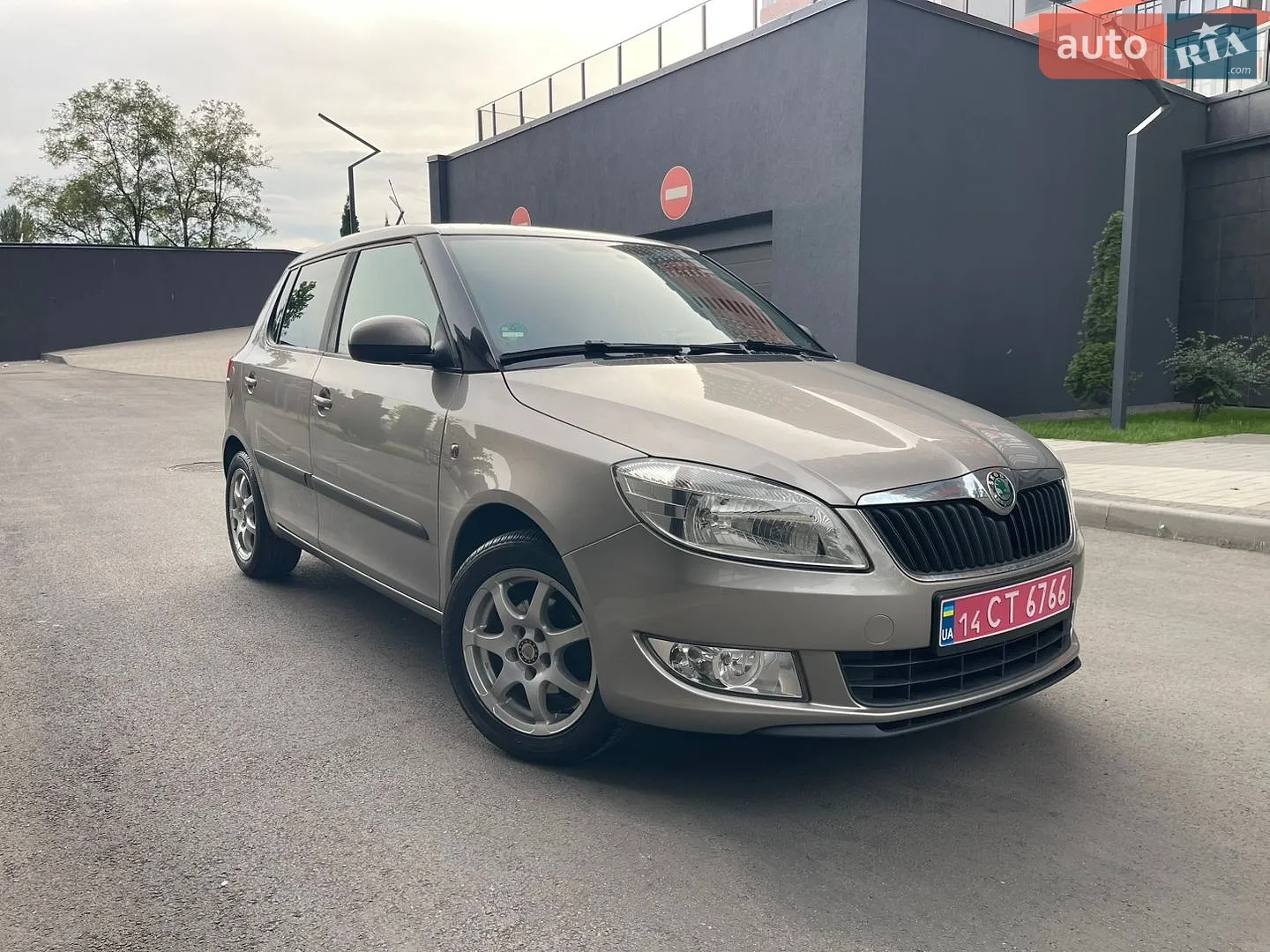 2011 Skoda Fabia - мініатюра 14