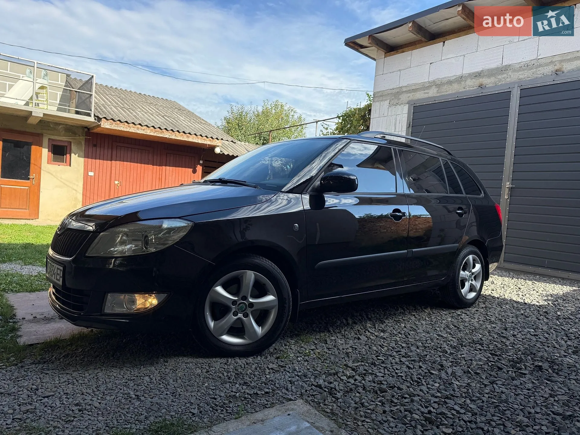 2010 Skoda Fabia - мініатюра 16