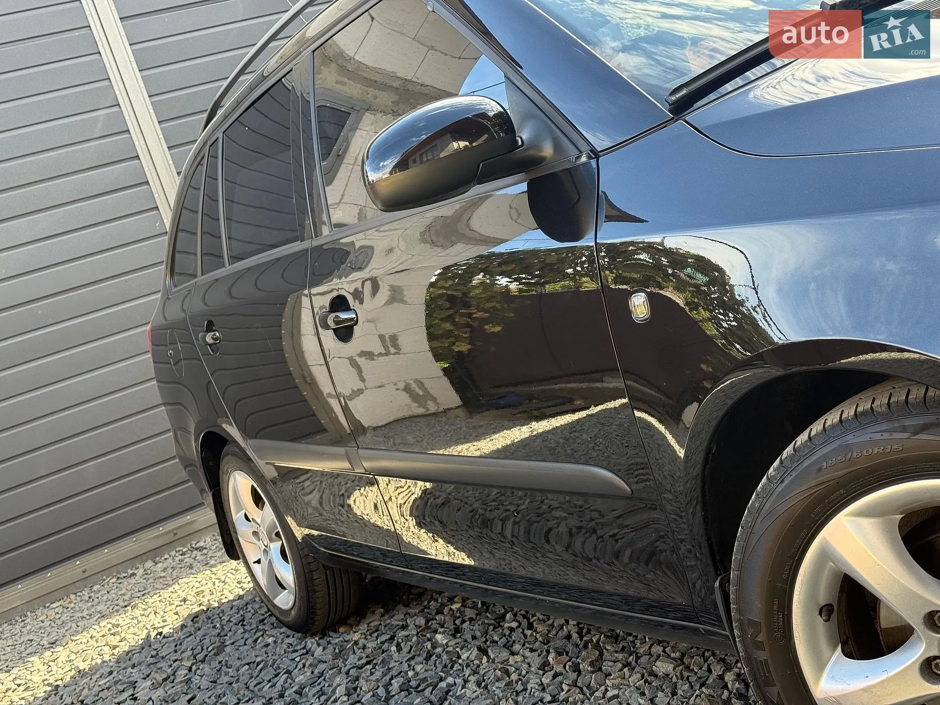 2010 Skoda Fabia - мініатюра 17