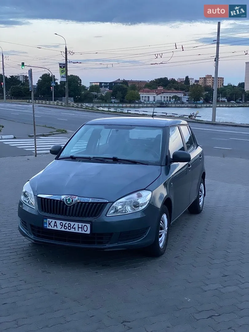 2010 Skoda Fabia - мініатюра 6