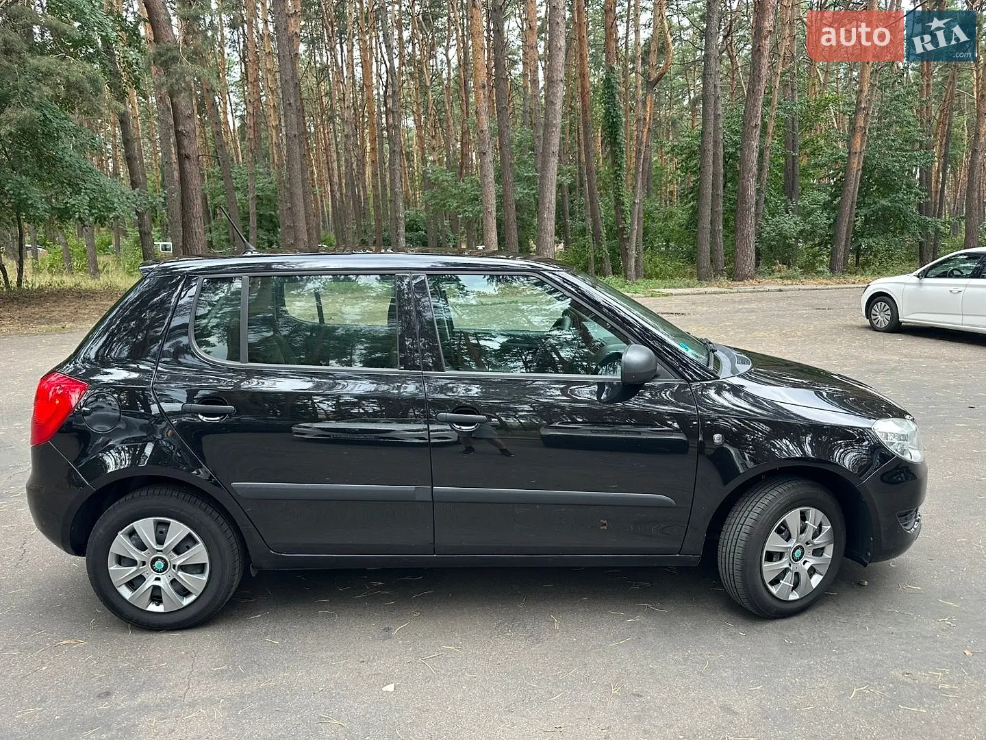 2011 Skoda Fabia - мініатюра 3