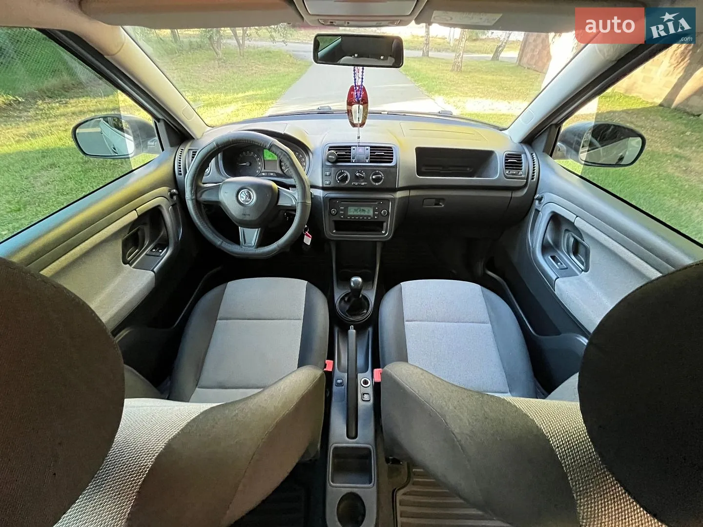 2014 Skoda Fabia - мініатюра 3