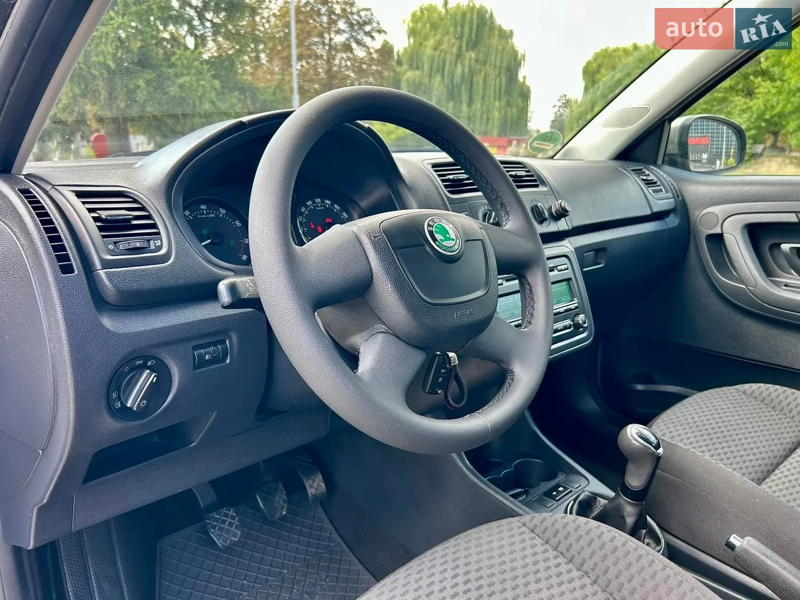 2011 Skoda Fabia - мініатюра 63