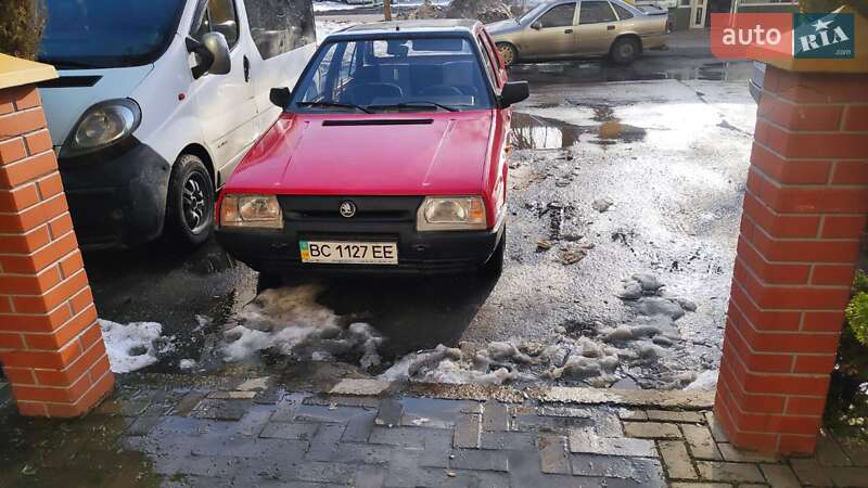 Хетчбек Skoda Favorit 1993 в Львові