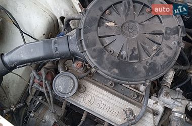 Хэтчбек Skoda Favorit 1991 в Золочеве