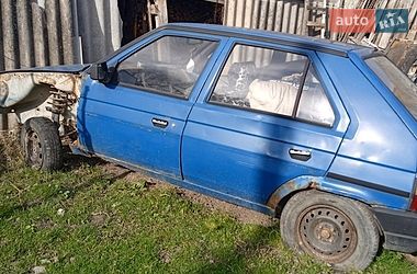 Хэтчбек Skoda Favorit 1991 в Золочеве