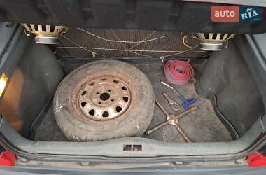 Хэтчбек Skoda Felicia 1998 в 