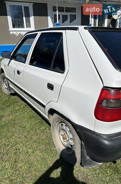 Хэтчбек Skoda Felicia 1997 в 