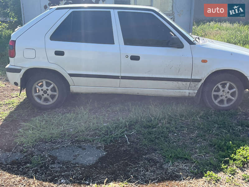 Хетчбек Skoda Felicia 1998 в Дніпрі фото 2 Хетчбек Skoda Felicia 1998 в Дніпрі