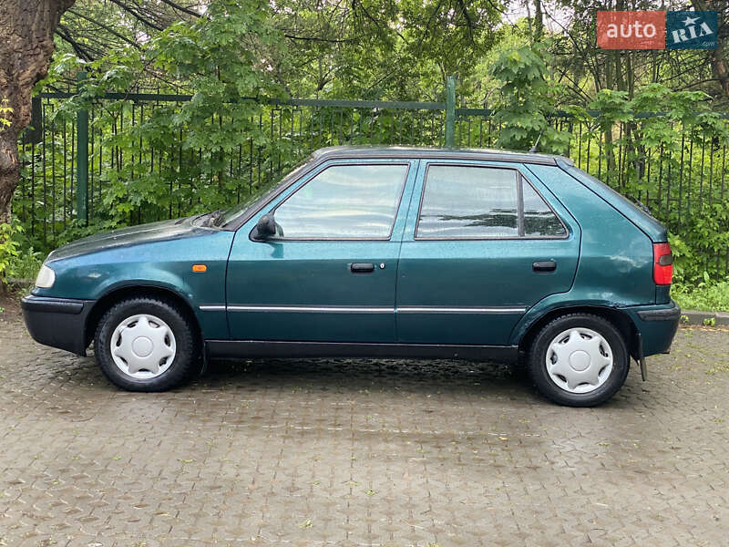 Хетчбек Skoda Felicia 1998 в 