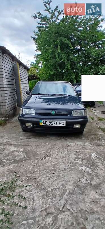 Хэтчбек Skoda Felicia 1996 в 