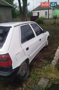Хэтчбек Skoda Felicia 1996 в 