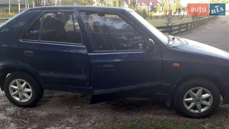 Хэтчбек Skoda Felicia 1997 в Городне фото 3 Хэтчбек Skoda Felicia 1997 в Городне
